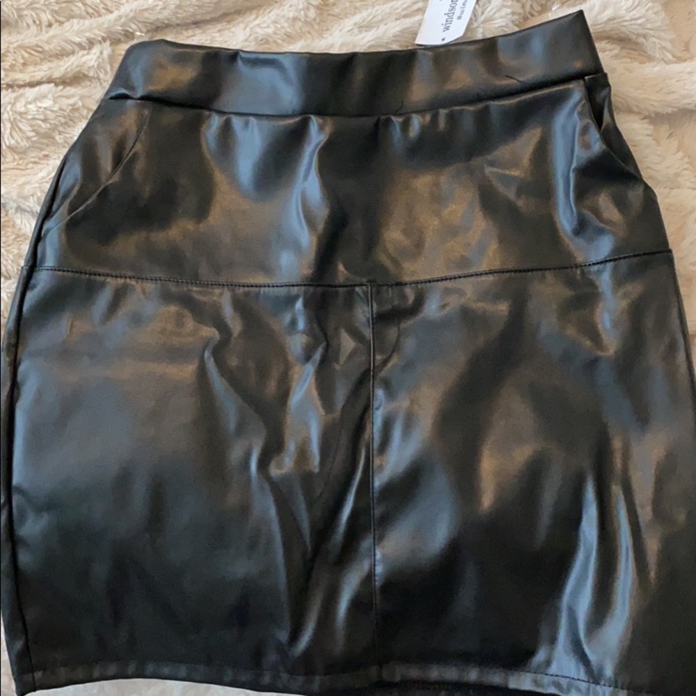 Windsor Soze XS Black Faux Leather Skirt